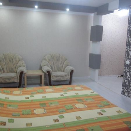 Апартаменты Apartamenti Posutocino Бельцы Экстерьер фото